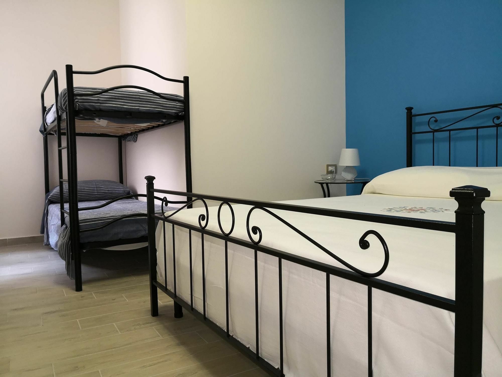 Fenesta Vascia Bed and Breakfast Napoli Eksteriør billede
